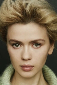 Анна Богомолова